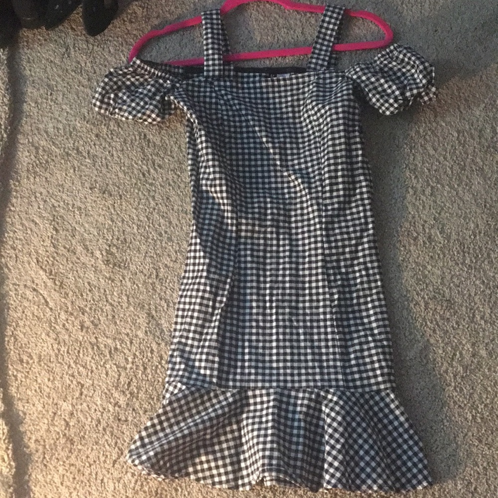 Black and white Off the shoulder dress